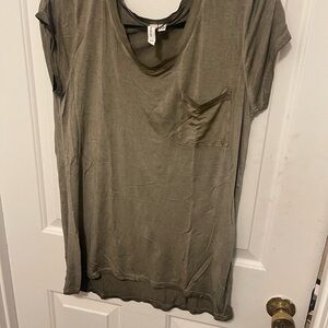 Cable & Gauge Khaki Short Sleeve Top